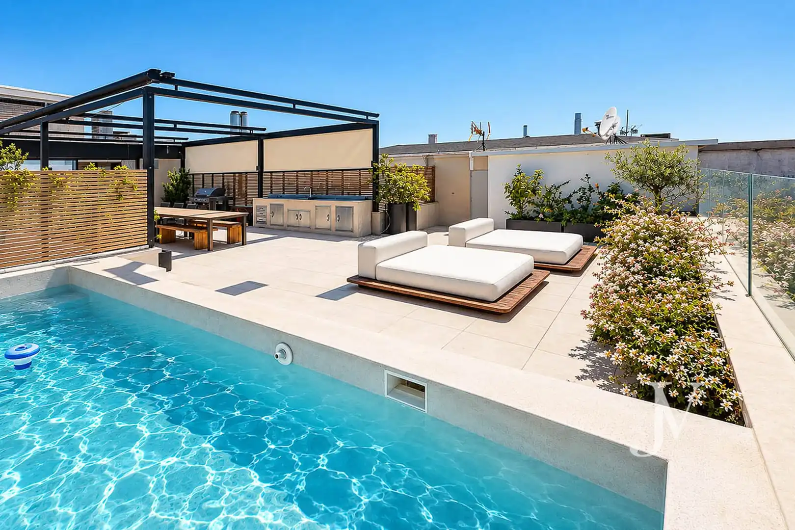 Terrassa de Dúplex de lloguer en Madrid amb Aire condicionat, Calefacció i Jardí privat
