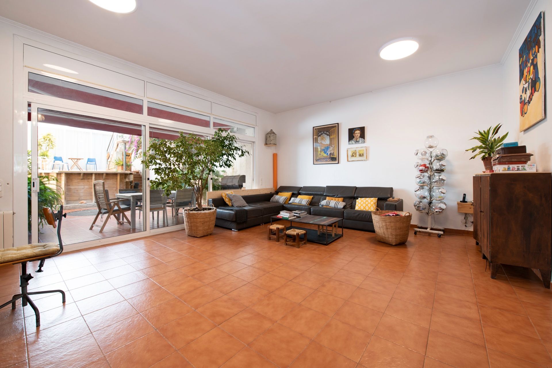 Sala d'estar de Casa o xalet en venda en Arenys de Mar amb Aire condicionat, Calefacció i Terrassa