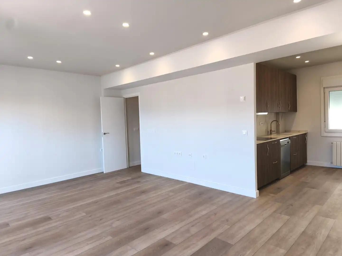 Piso de alquiler en AV PIO XII, Gran Via