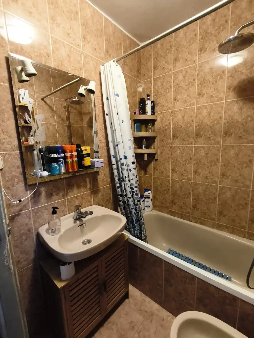 Bathroom of Flat for sale in Madrid  with Storage room and Balcony