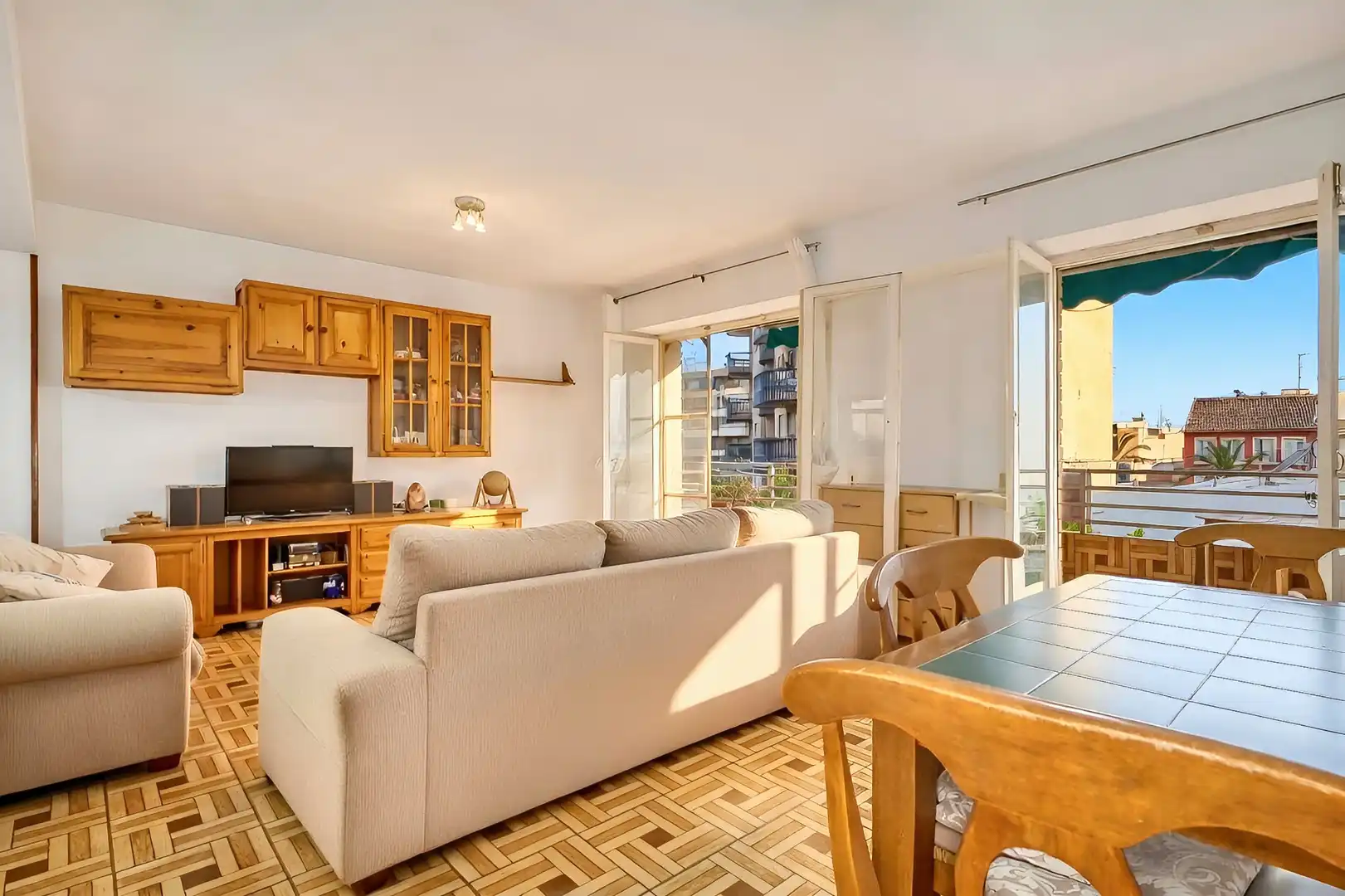 Wohnzimmer von Wohnung zum Verkauf in Mutxamel mit Parkett, Terrasse und Möbliert