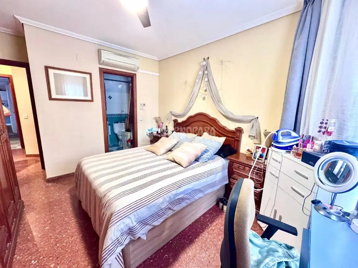 Habitación de Piso en venta en Córdoba con Aire acondicionado y Calefacción