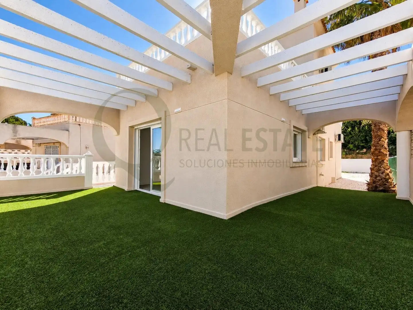 Detached house with garden for sale in Calle Calle Torrevella, imagen 10