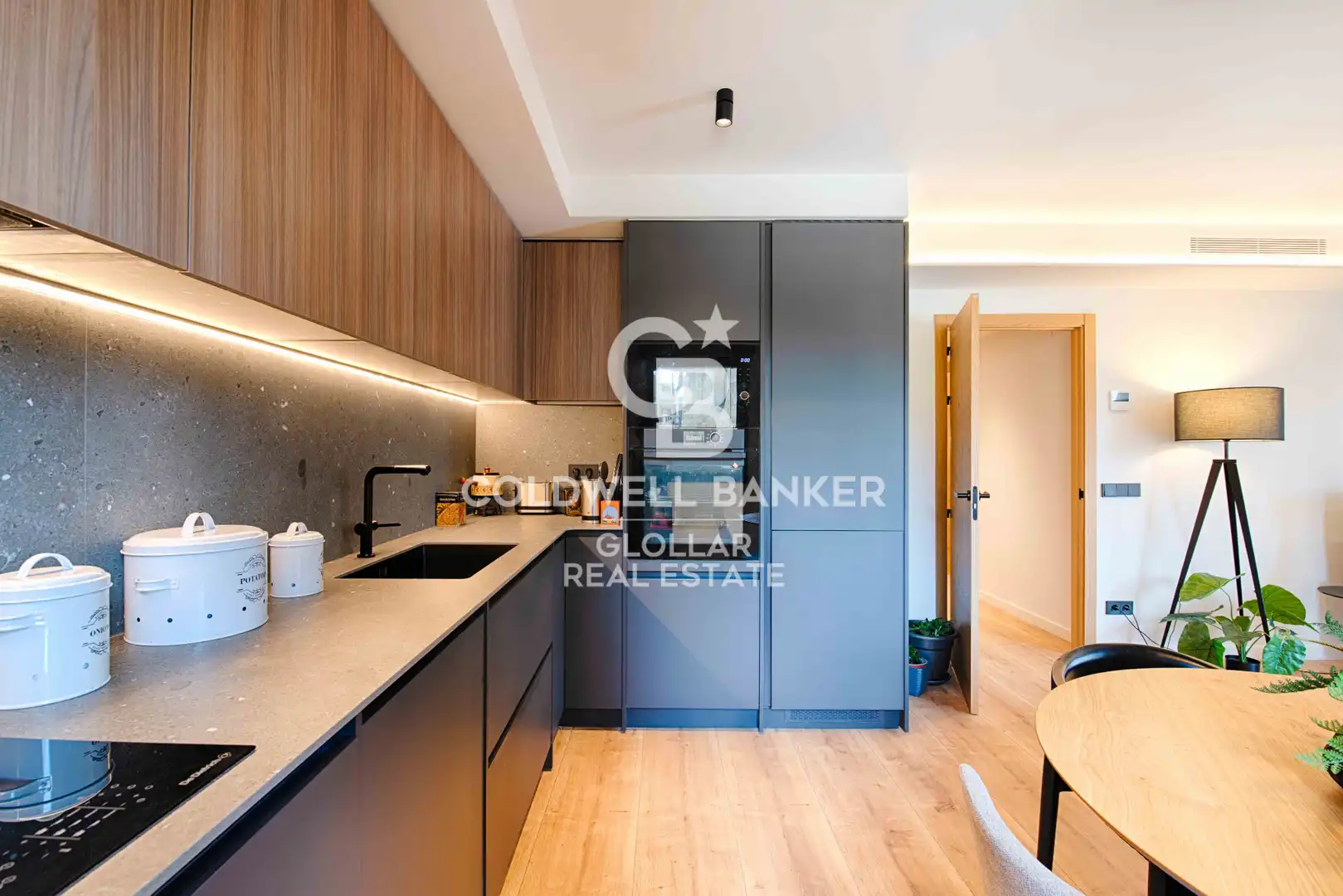 Kitchen of Apartments for sale in Puigcerdà  with Heating, Parquet flooring and Storage room