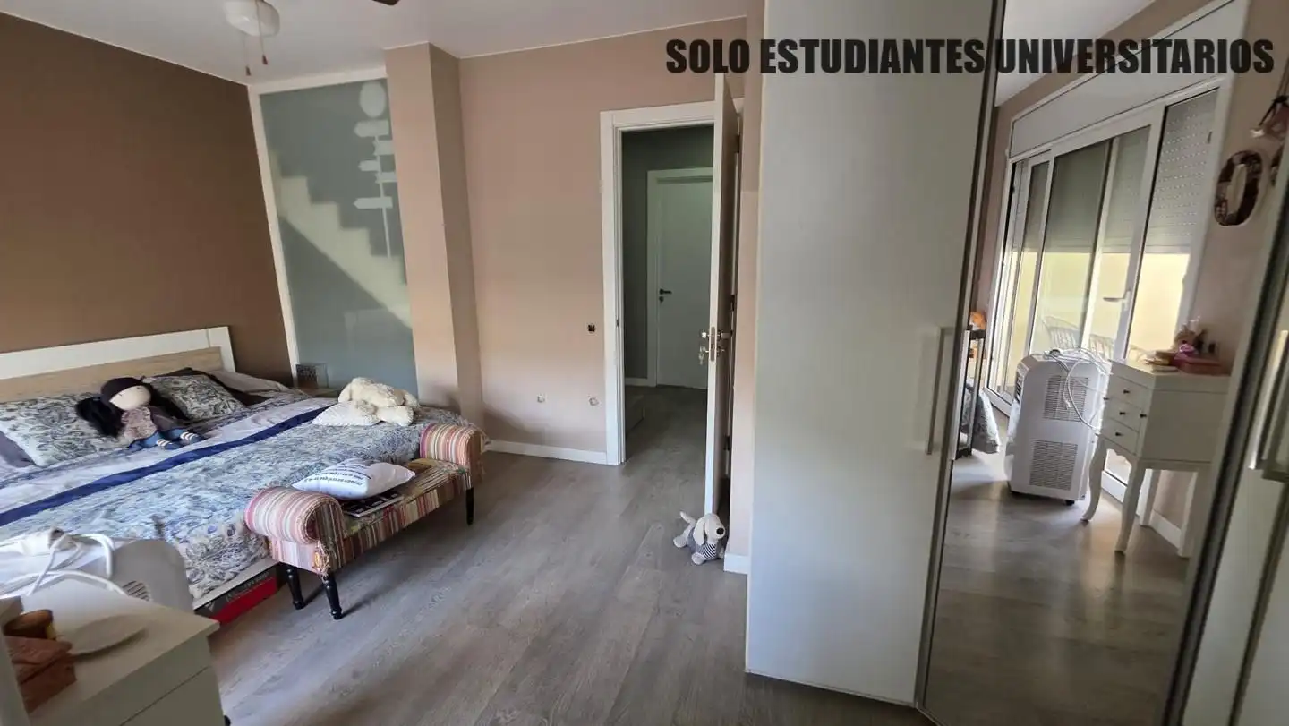 Habitación de Planta baja para compartir en Terrassa con Aire acondicionado, Calefacción y Terraza
