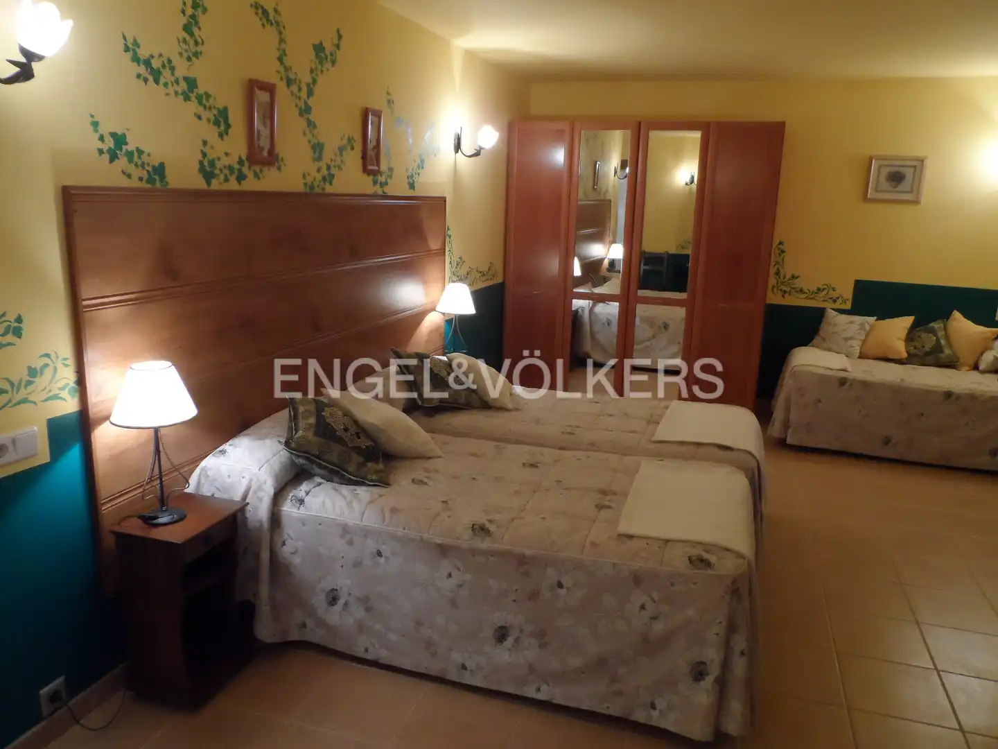 Bedroom of Country homes for sale in Luyego  with Heating, Terrace and Furnished