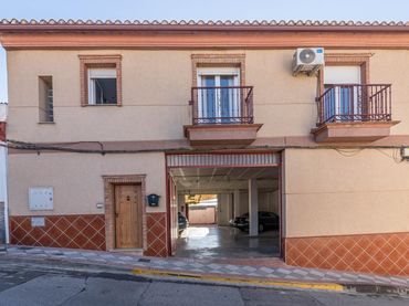 Casa con balcone in vendita a Centro