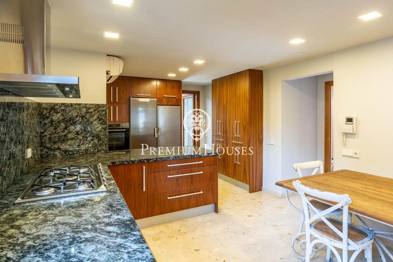 Cocina de Casa o chalet en venta en Cambrils con Aire acondicionado, Calefacción y Jardín privado