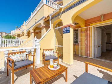 Maison mitoyenne avec balcon à vendre à Calle Calle Llambrión