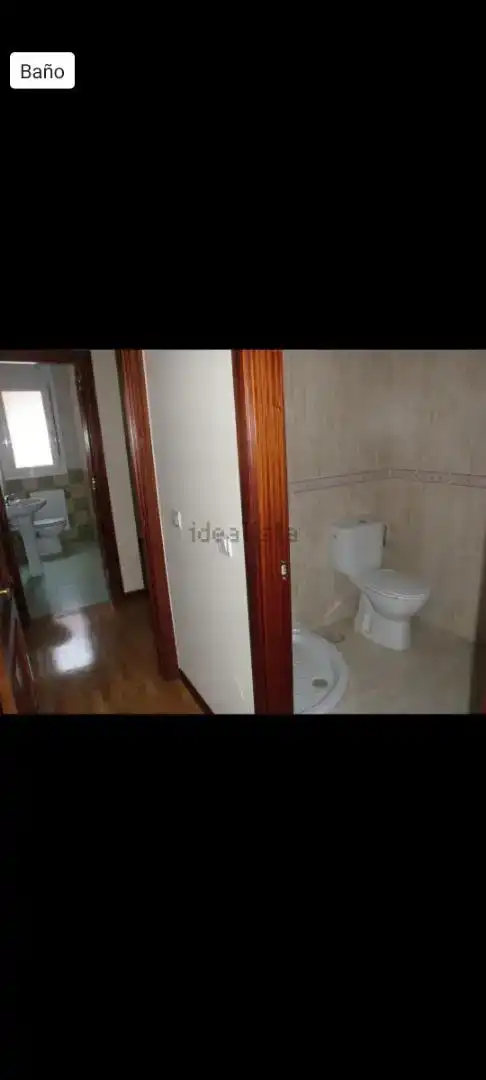 Badezimmer von Maisonette zum Verkauf in Gijón  mit Parkett, Abstellraum und Ofen