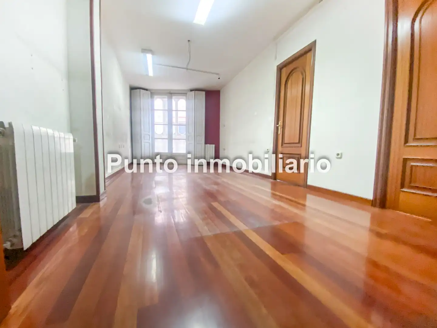 Sala de estar de Piso en venta en Valladolid con Calefacción, Parquet y Terraza