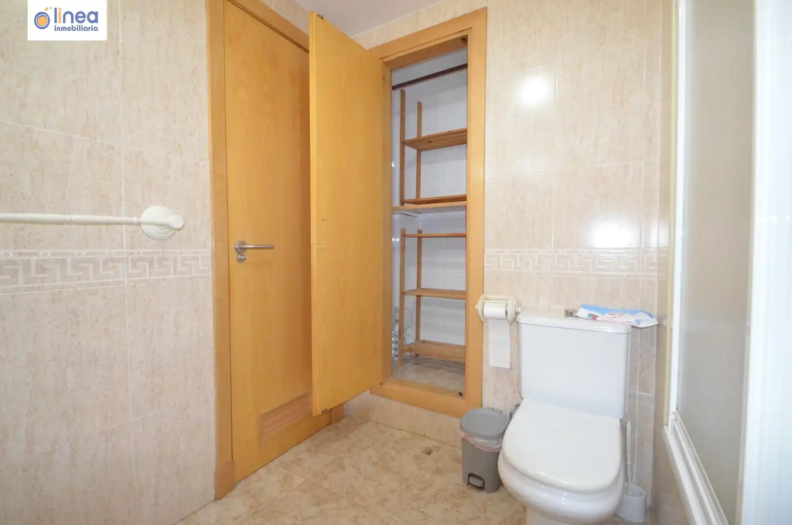 Bathroom of Flat for rent in Roquetas de Mar  with Air Conditioner, Terrace and Storage room