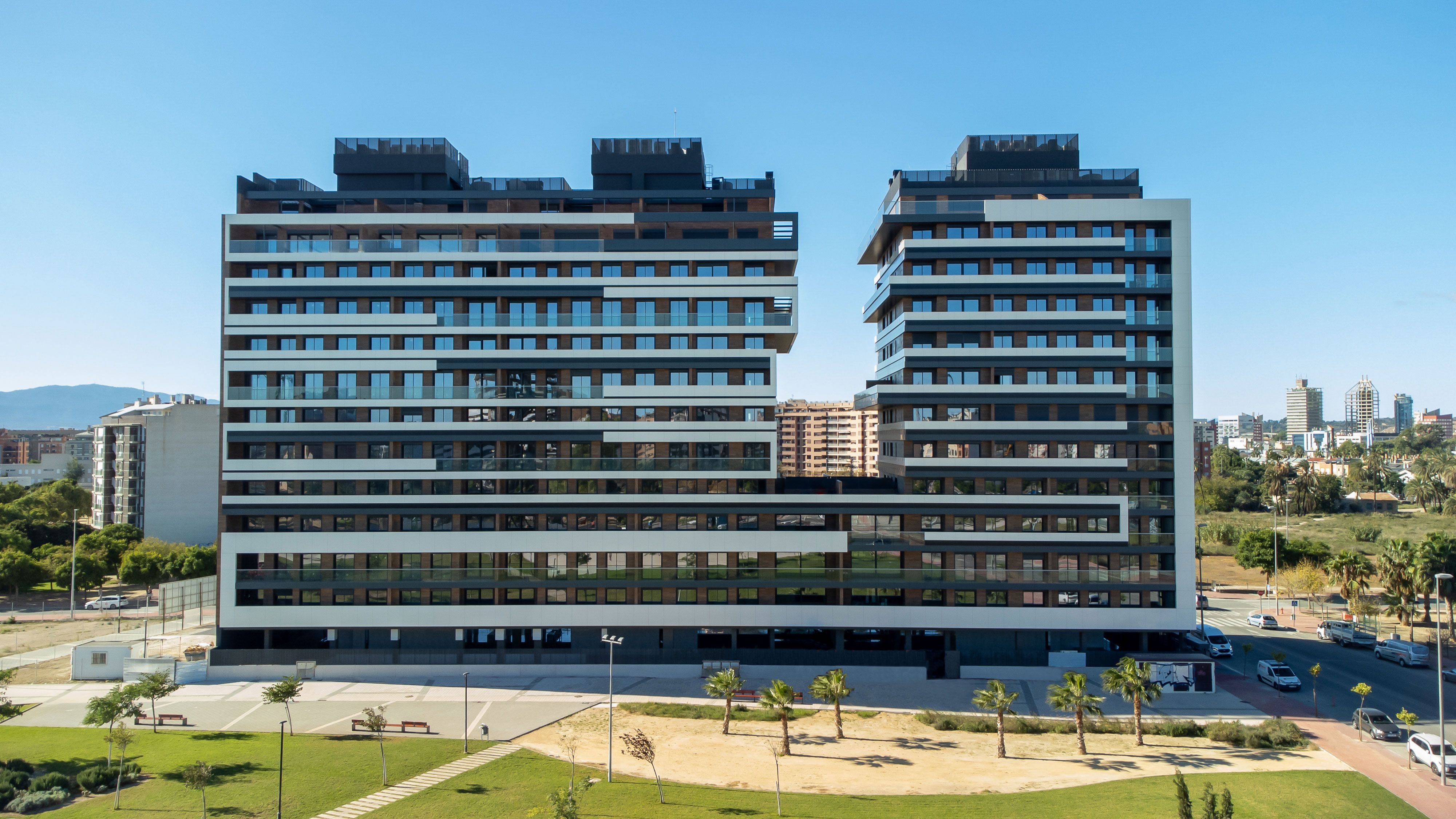 Vista exterior de Àtic en venda en  Murcia Capital amb Aire condicionat, Calefacció i Jardí privat