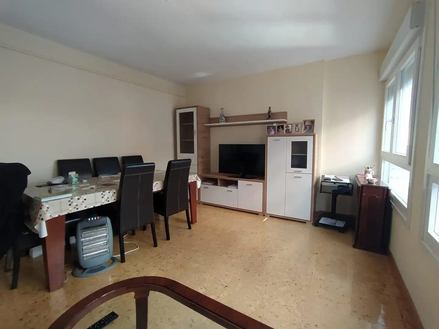 Sala de estar de Piso en venta en Ponferrada con Calefacción, Terraza y Trastero