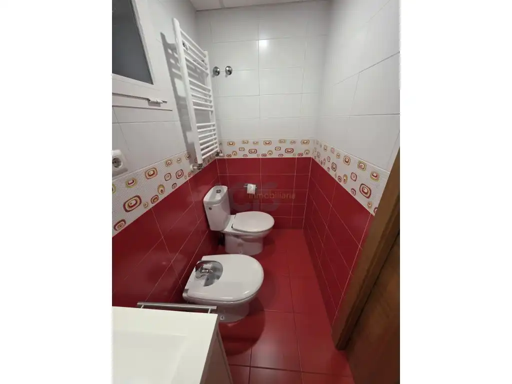 Baño de Piso de alquiler en Carlet con Aire acondicionado y Balcón