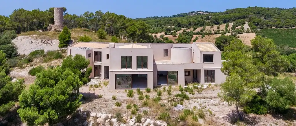 Vista exterior de Finca rústica en venda en Felanitx amb Jardí privat i Sauna