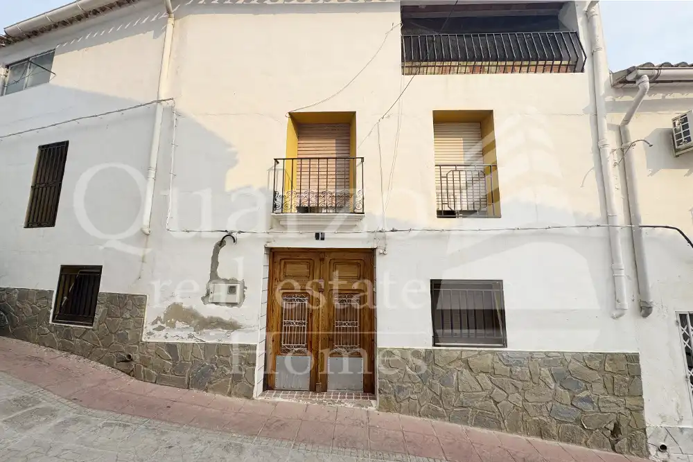Vista exterior de Casa o chalet en venta en Millares con Calefacción, Terraza y Trastero