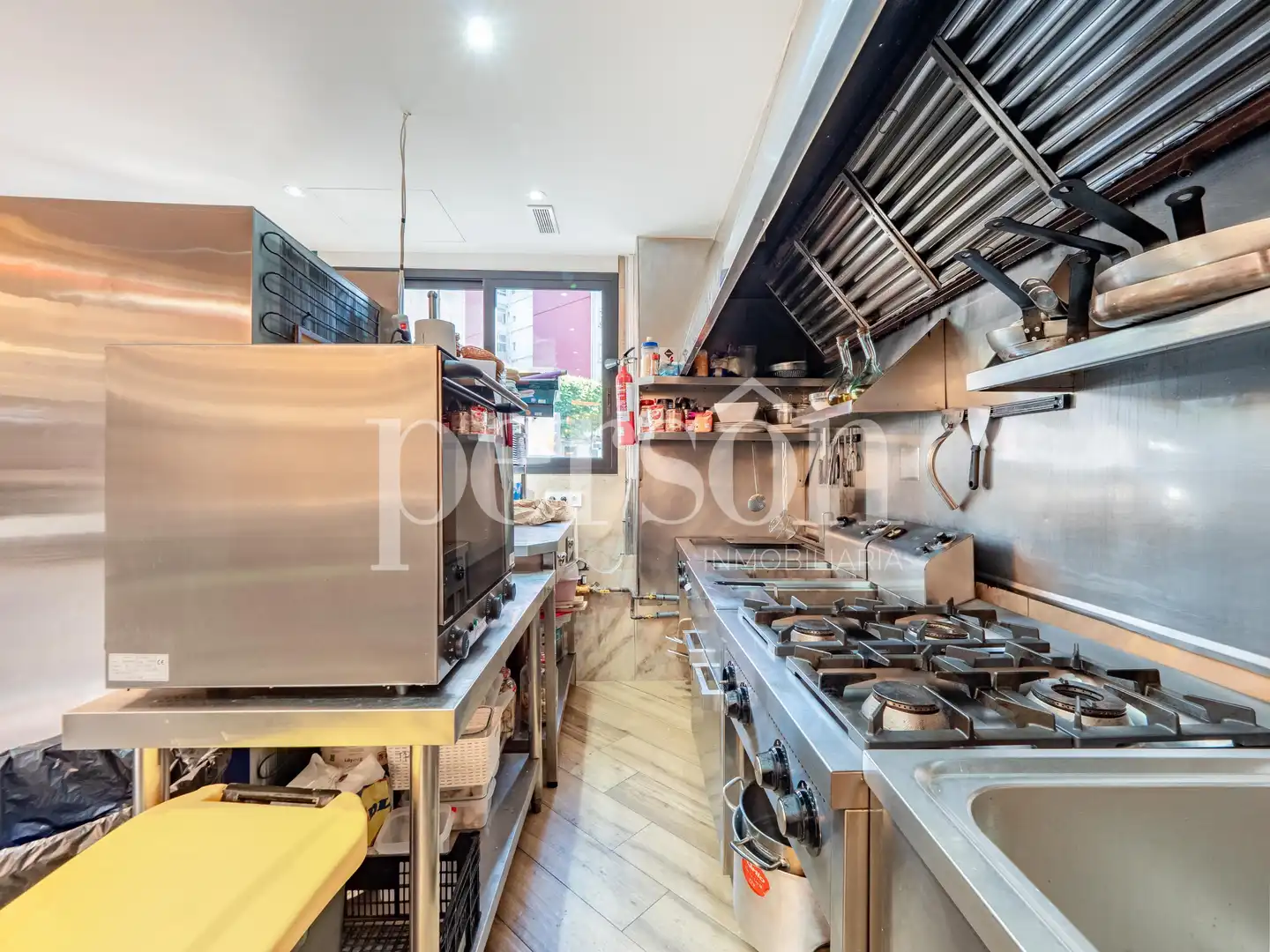 Business premises for transfer in L'Eixample, imagen 14