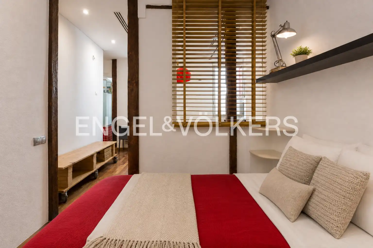 Schlafzimmer von Wohnung zur Miete in Madrid mit Klimaanlage, Heizung und Möbliert