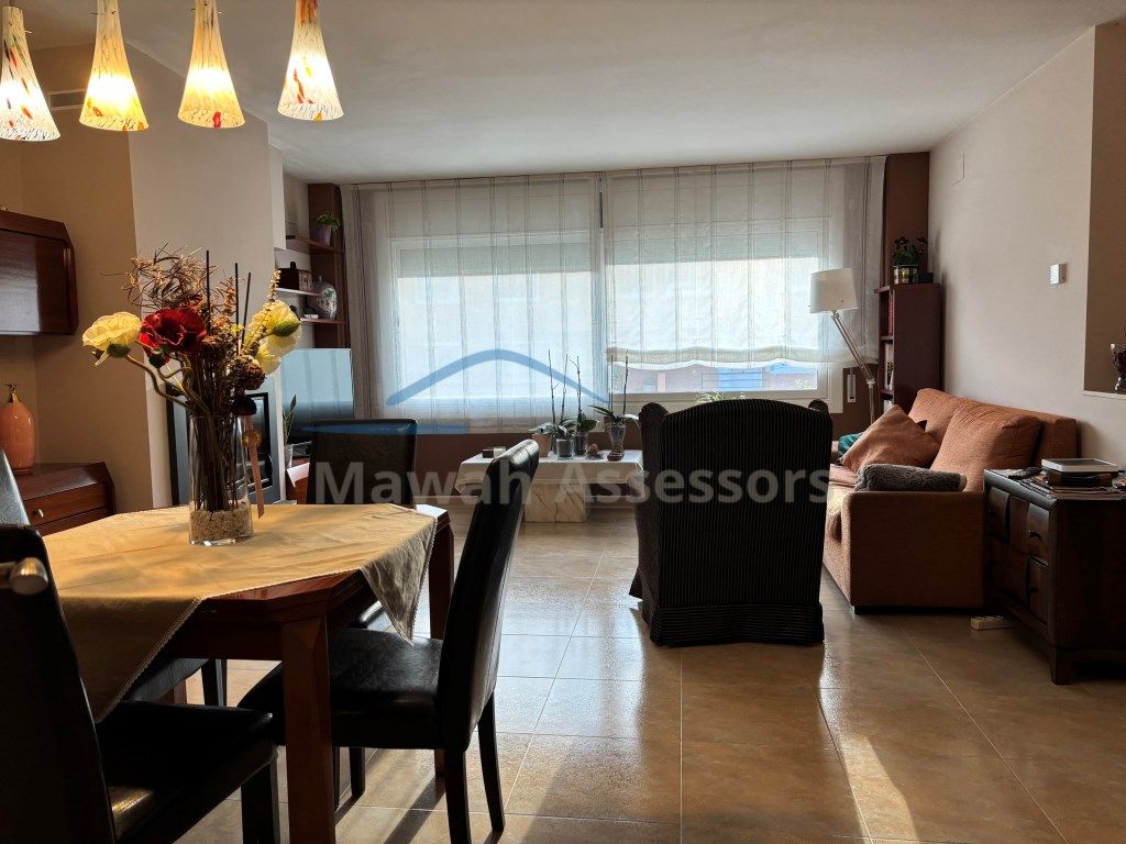 Sala d'estar de Casa adosada en venda en Sant Quirze del Vallès