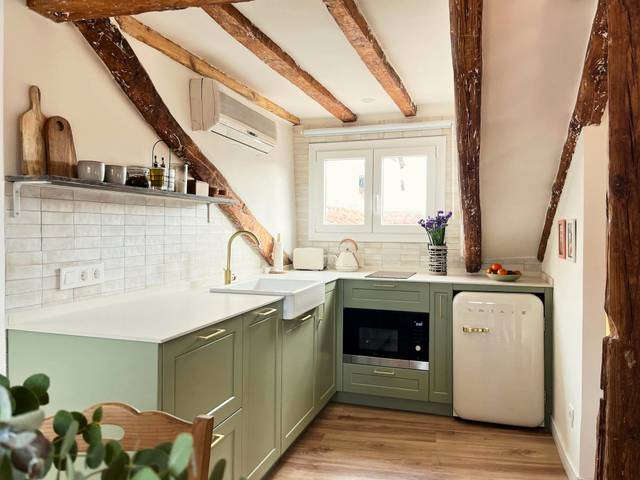 Piso en Alquiler en N/A en Cortes - Huertas