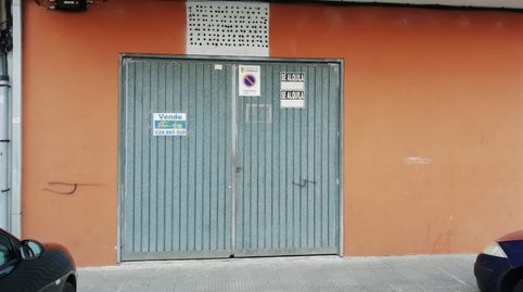 Bajo en Rúa Río Miño de Carballo