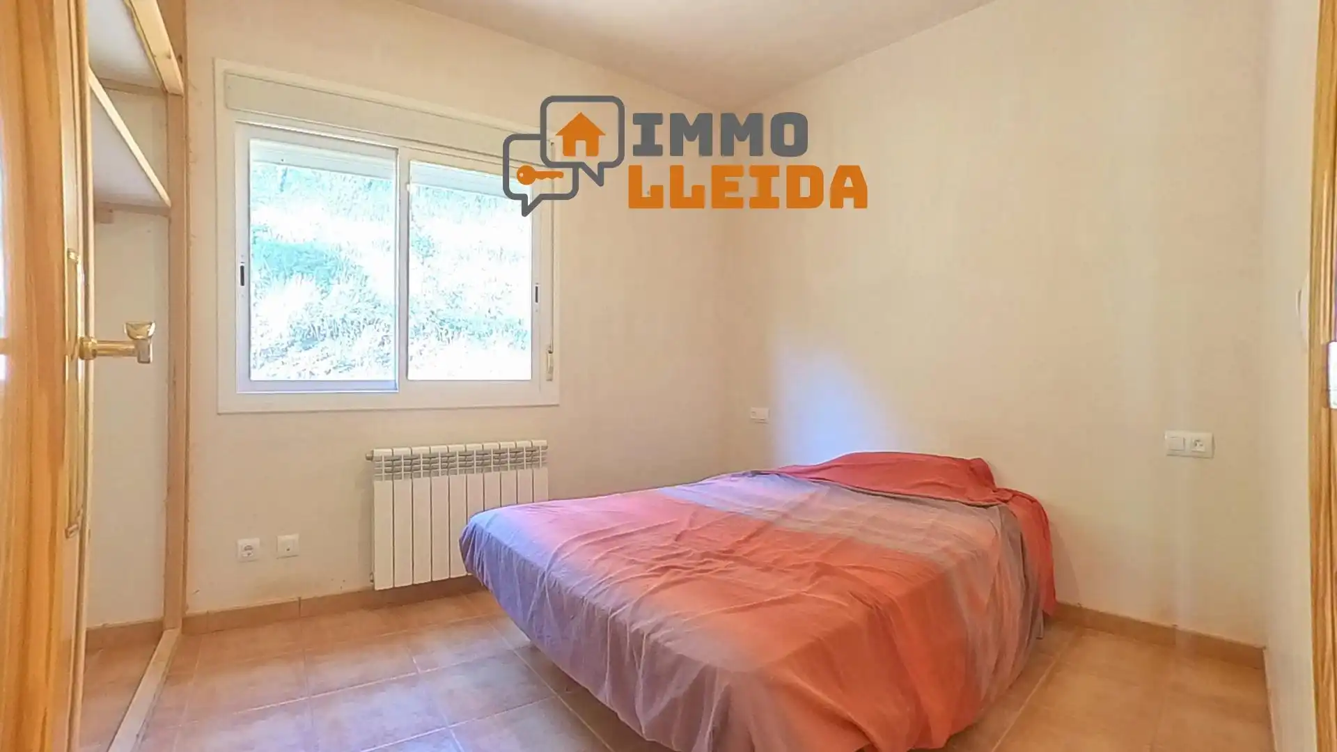 Dormitori de Casa o xalet en venda en Les Avellanes i Santa Linya amb Calefacció, Terrassa i Balcó
