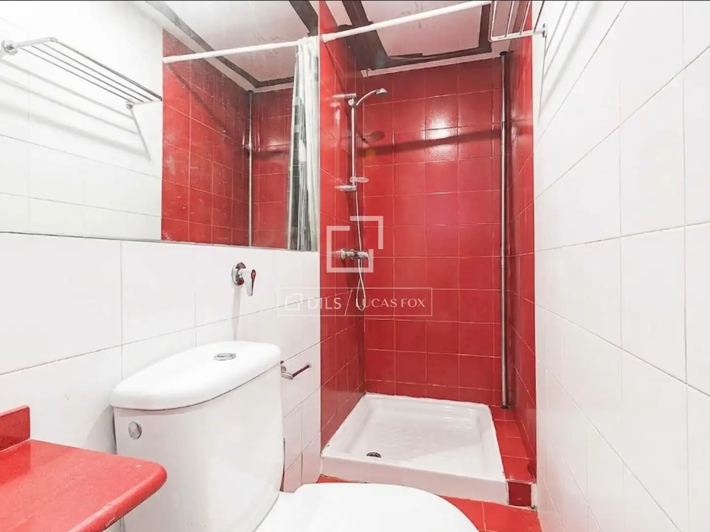 Baño de Piso en venta en Barcelona con Amueblado y Balcón
