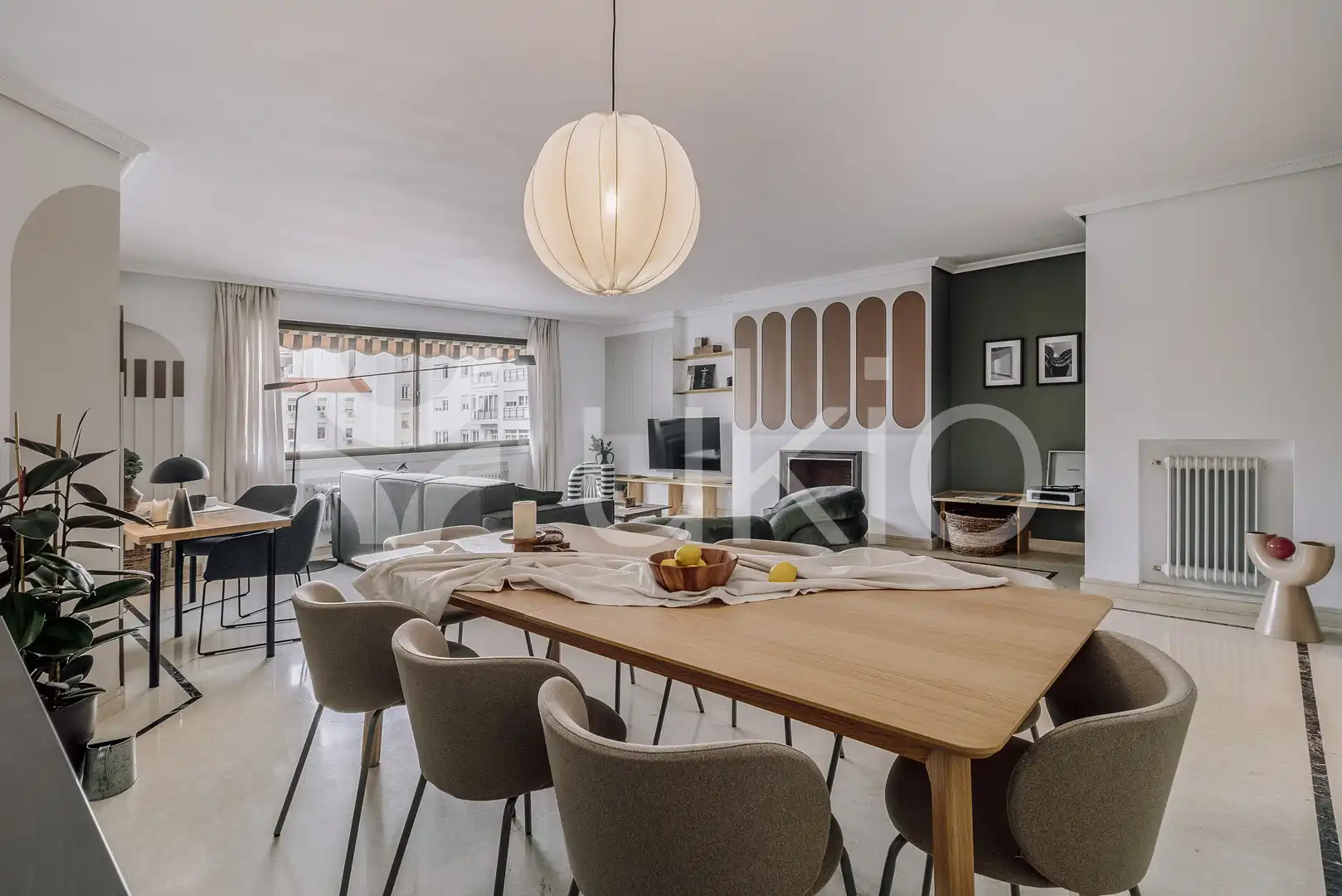 Comedor de Apartamento de alquiler en Madrid con Aire acondicionado, Calefacción y Amueblado