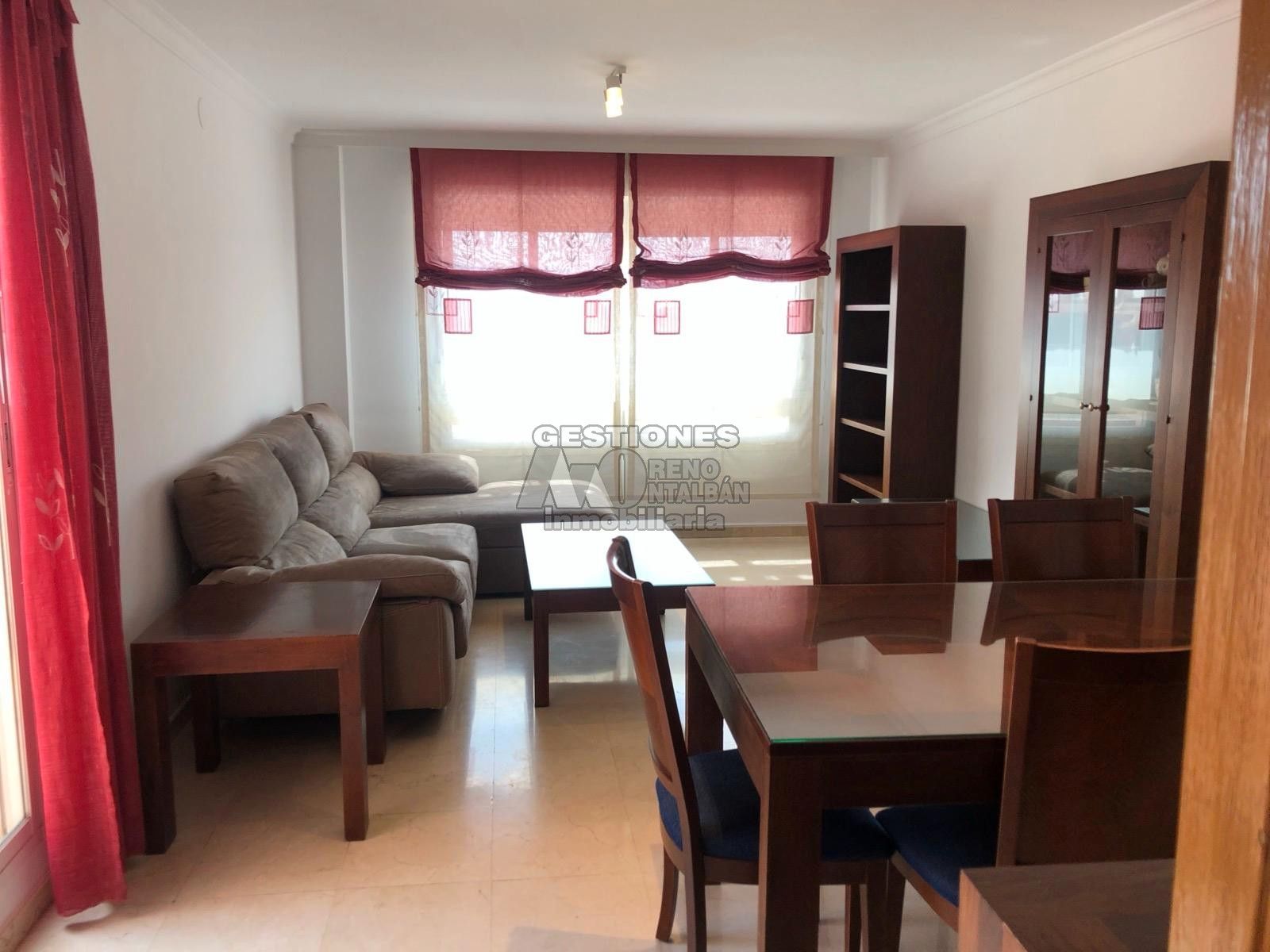 Living room of Flat to rent in  Granada Capital  with Air Conditioner, Heating and Terrace