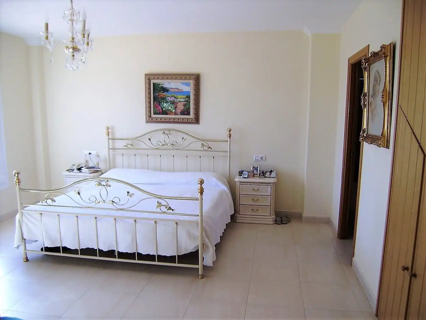 Chalet con piscina en venta en Urbanizaciones, imagen 13