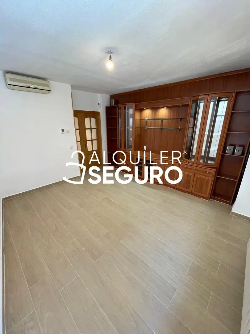 Sala d'estar de Pis de lloguer en Madrid amb Aire condicionat, Calefacció i Traster