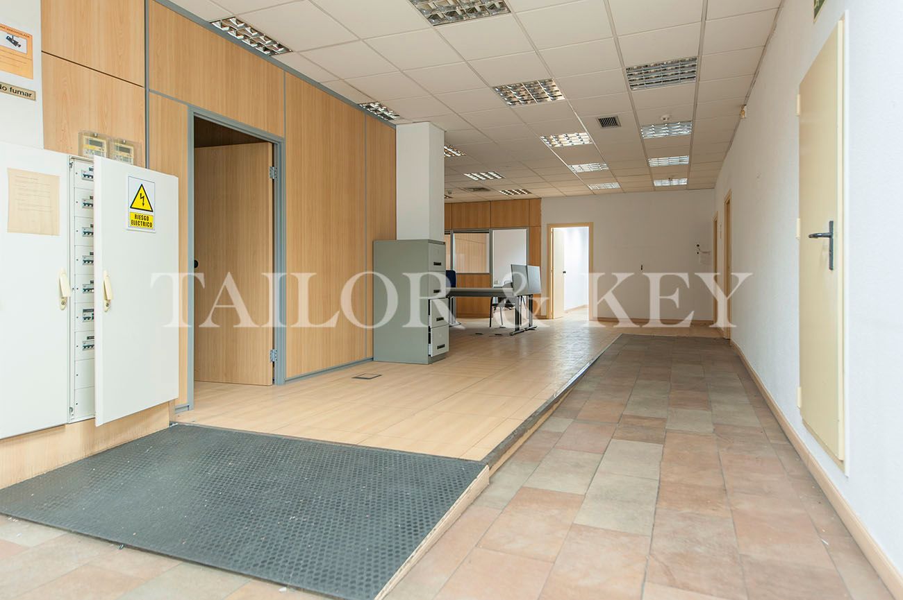 Office for sale in Getafe  with Air Conditioner, Terrace and Storage room