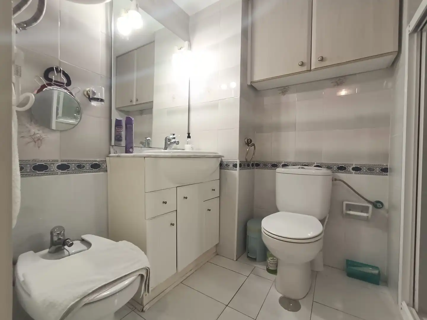Bathroom of Apartments for sale in Benidorm  with Storage room, Swimming Pool and Furnished