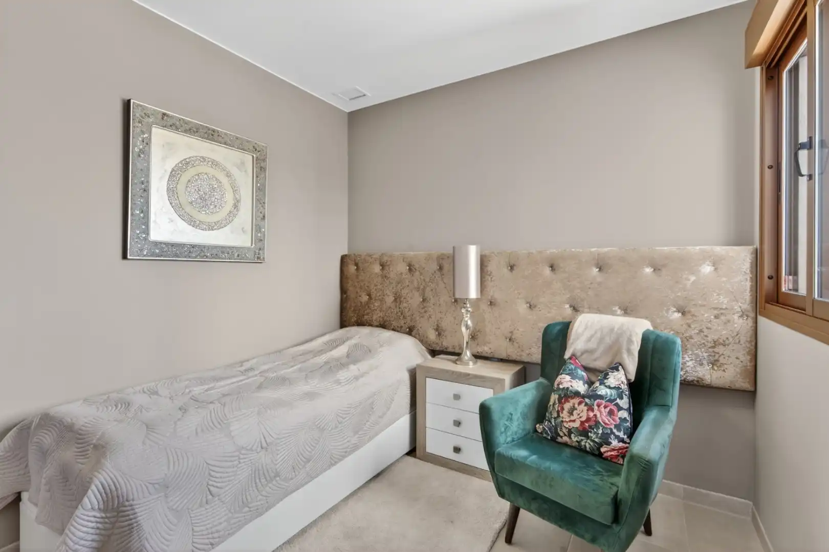 Habitación de Ático en venta en Orihuela con Aire acondicionado, Calefacción y Jardín privado