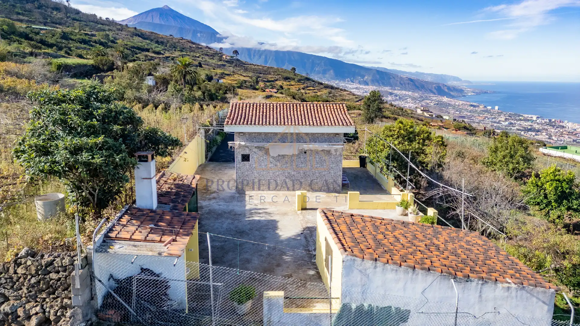 Vista exterior de Finca rústica en venda en Santa Úrsula amb Terrassa