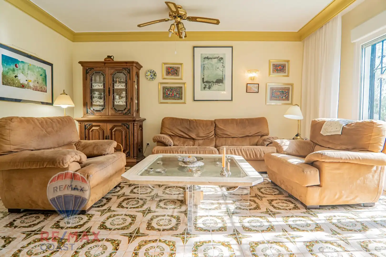 Sala de estar de Casa o chalet en venta en Torrox con Aire acondicionado, Calefacción y Jardín privado