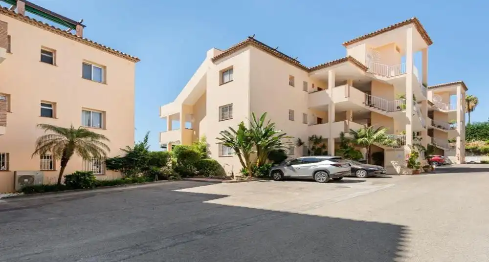 Home with pool for sale in Nueva Andalucía, imagen 28