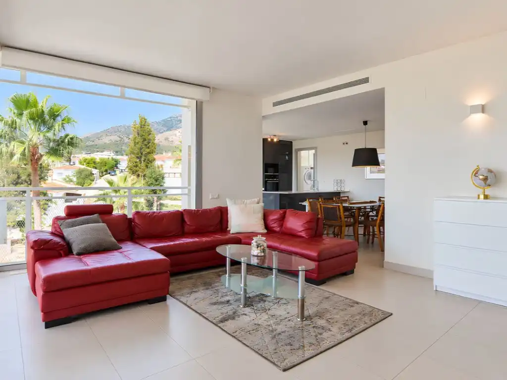 Sala de estar de Piso en venta en Fuengirola con Aire acondicionado, Amueblado y Horno