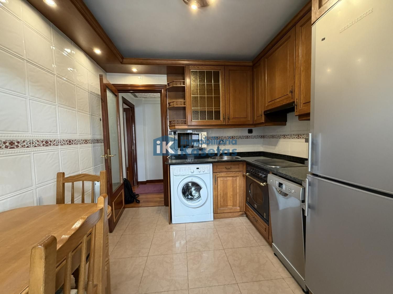 Cuina de Pis en venda en Basauri  amb Calefacció i Terrassa