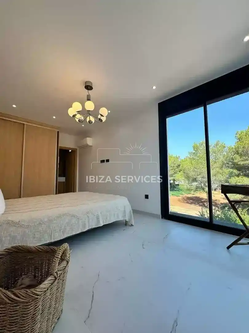 Habitación de Casa o chalet de alquiler en Santa Eulària des Riu con Aire acondicionado, Jardín privado y Piscina