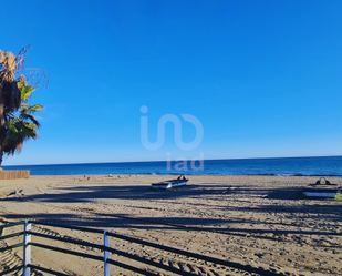 Vista exterior de Pis en venda en Estepona amb Terrassa