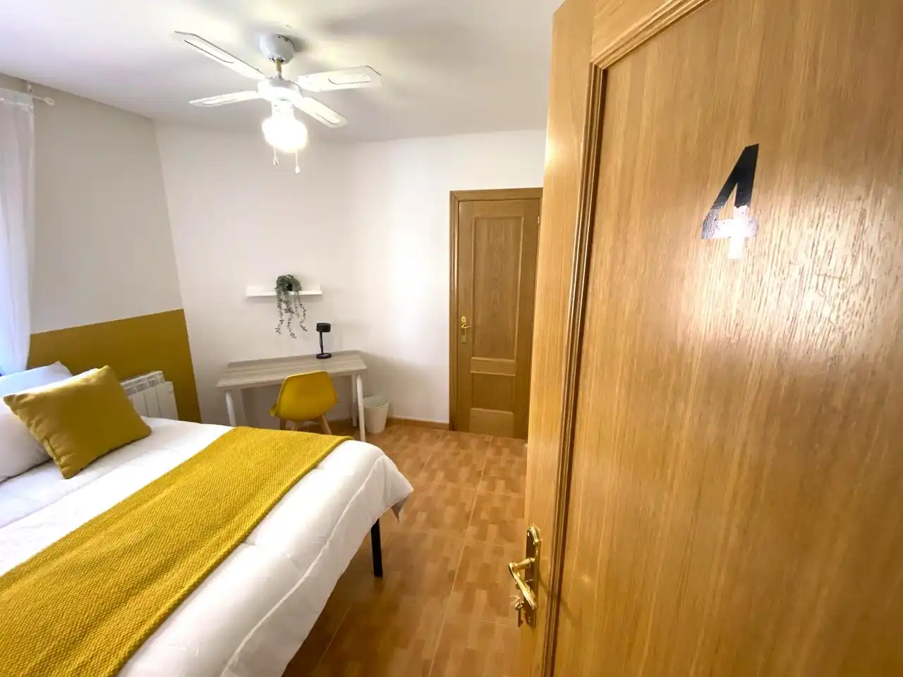 Flat for rent in De Blasco Ibáñez, La Vega - La Sal