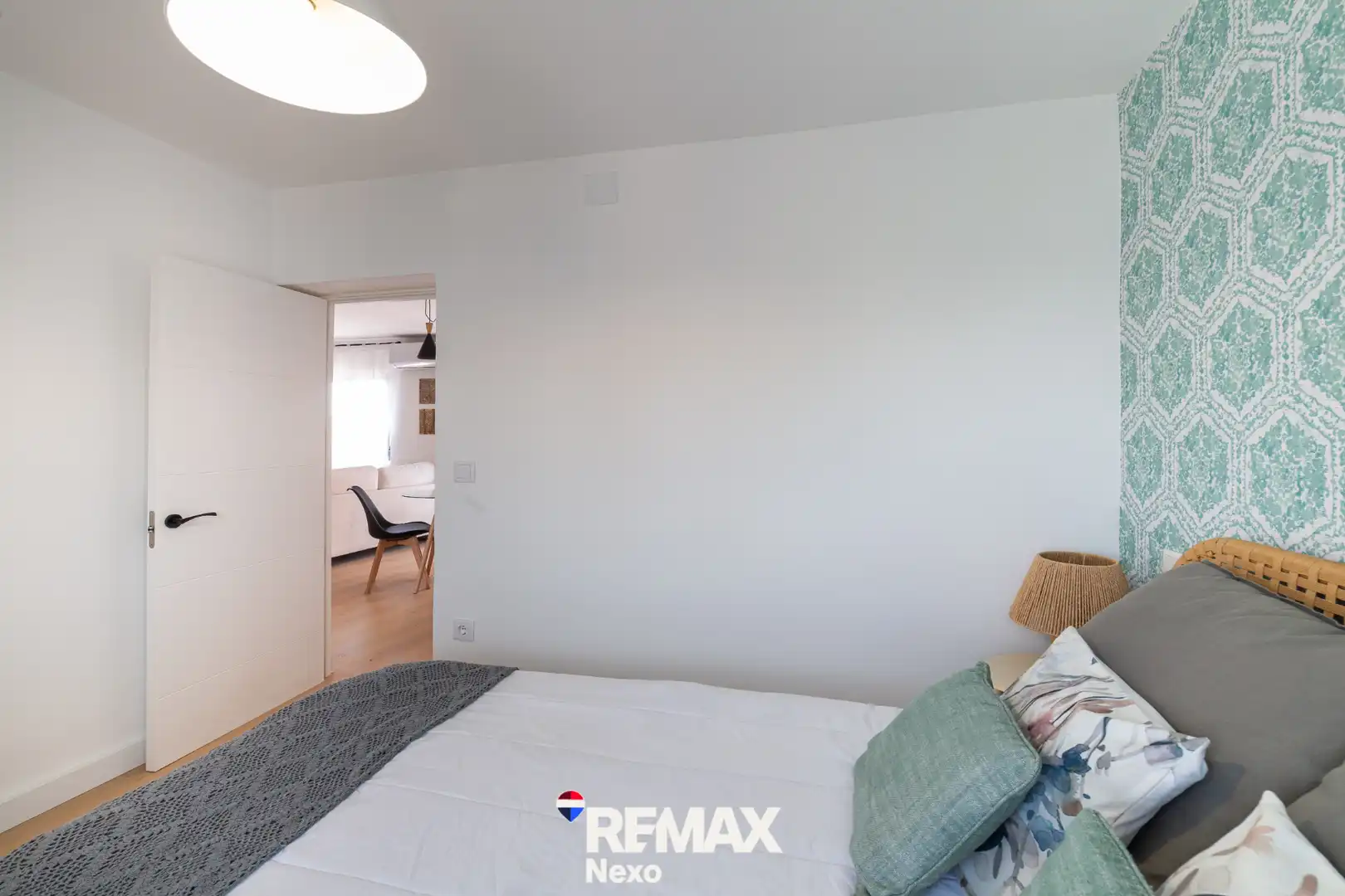 Bedroom of Flat for sale in Palencia  with Air Conditioner, Terrace and Storage room
