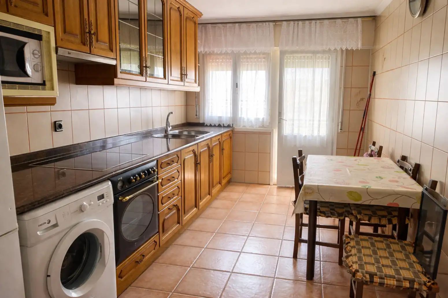 Kitchen of Flat for sale in Sartaguda  with Heating, Parquet flooring and Terrace
