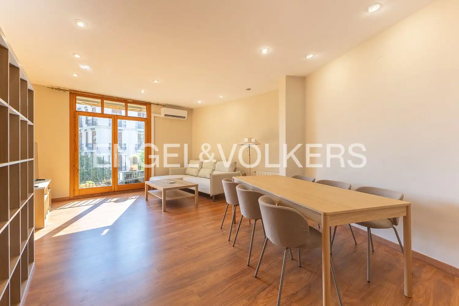Vista exterior de Piso de alquiler en Valencia con Aire acondicionado, Calefacción y Parquet