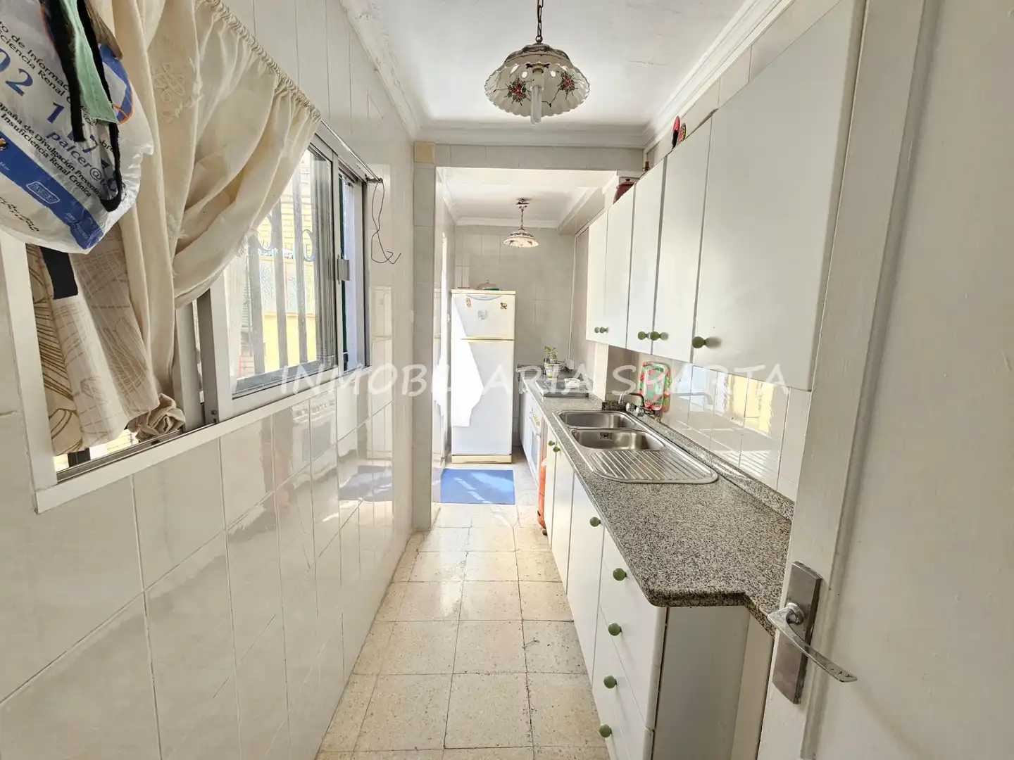 Cocina de Casa adosada en venta en Santiponce con Terraza, Trastero y Balcón