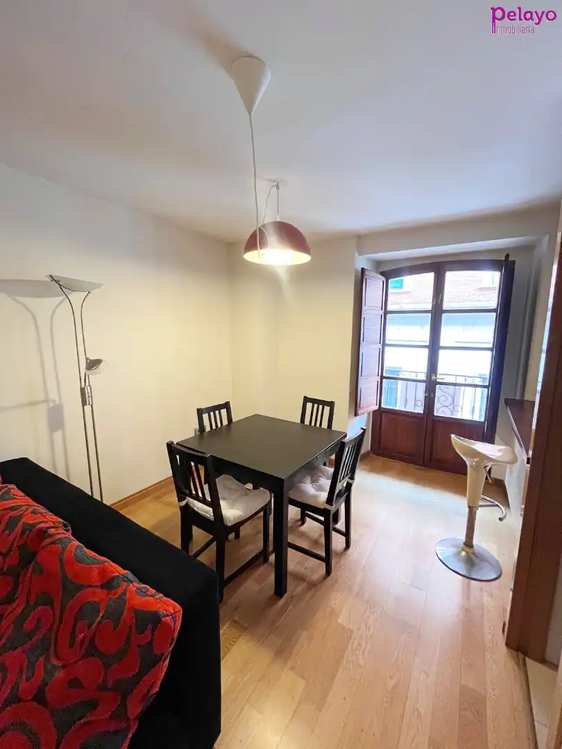 Flat with terrace for sale in pasaje de Saro 4, imagen 5