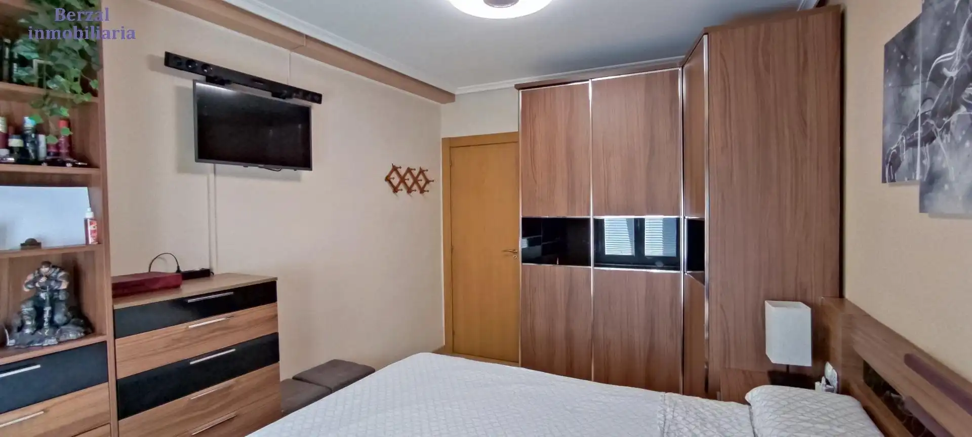 Schlafzimmer von Wohnung zum Verkauf in  Logroño mit Klimaanlage, Heizung und Terrasse