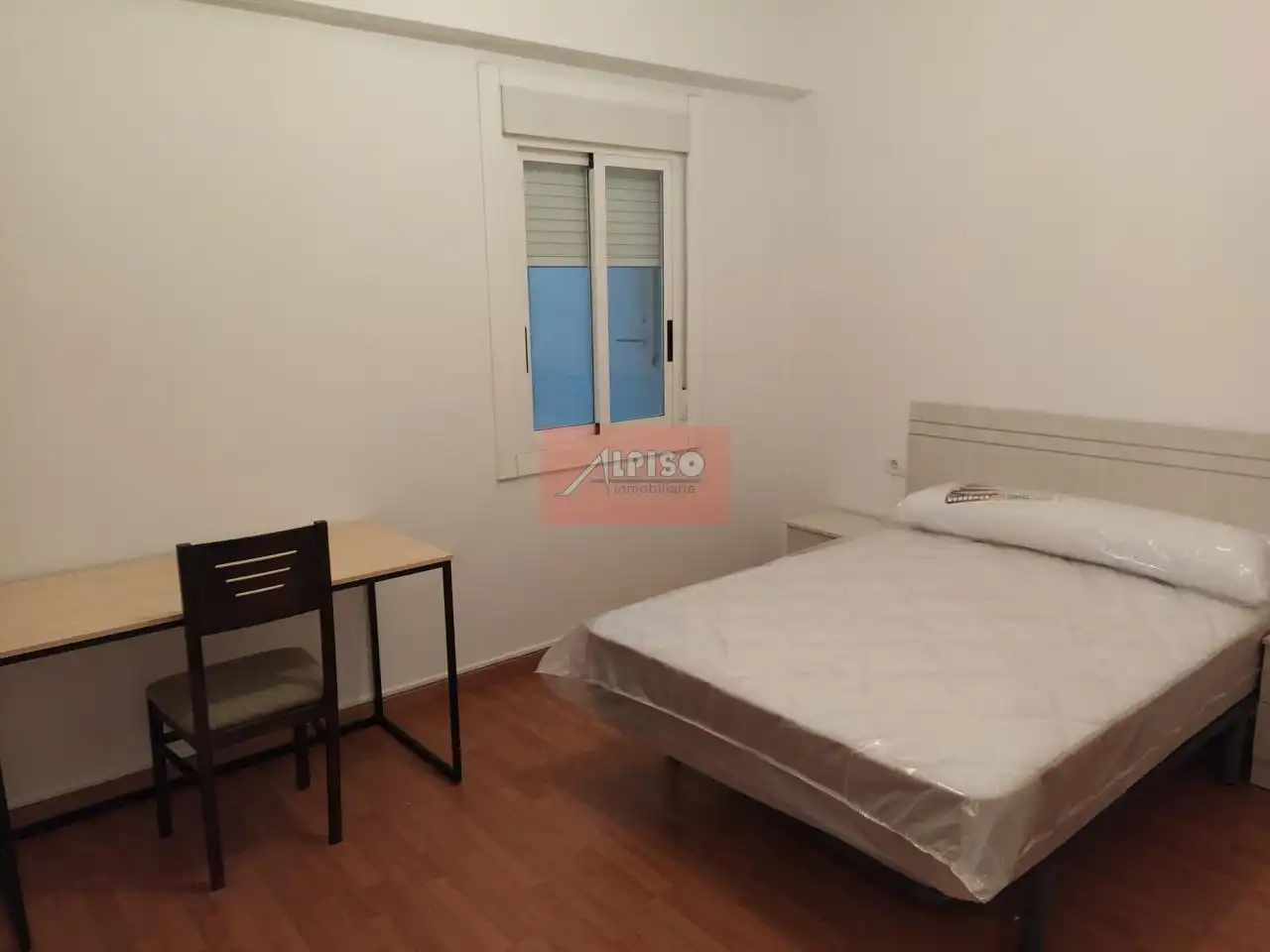 Habitación de Piso de alquiler en Ourense Capital  con Calefacción, Amueblado y Balcón